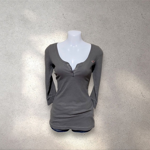 !! SOLD DO NOT BUY !! Early 2000s Hollister Co. Grey Henley 3/4 Sleeves Top - Picture 1 of 5